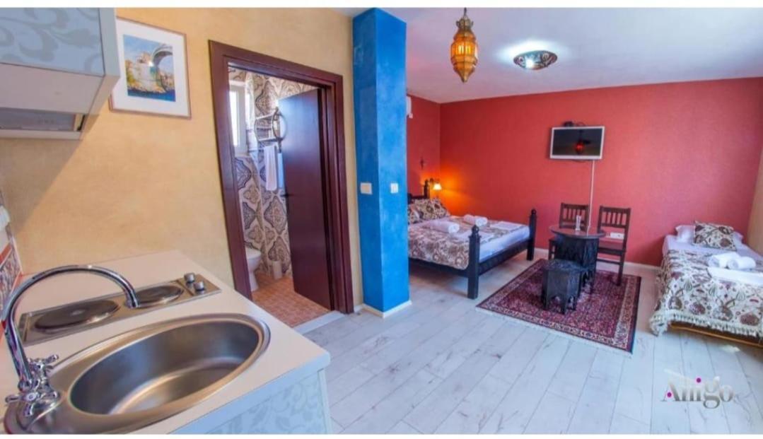 Apartman And Rooms Dream House Мостар Экстерьер фото